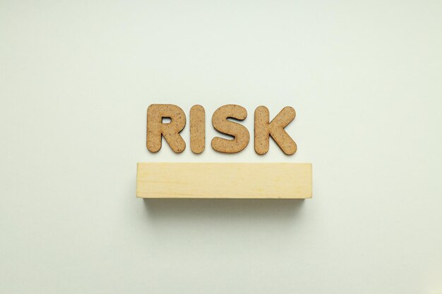Защита от рисков и устранение риска сверху