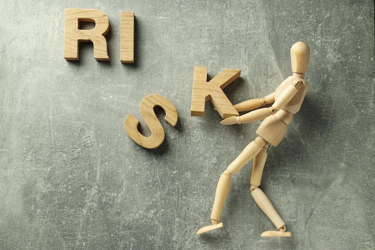 Free Photo risk protection and eliminating the risk top view