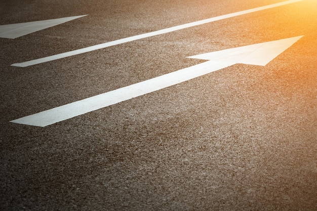 road arrow indicating right