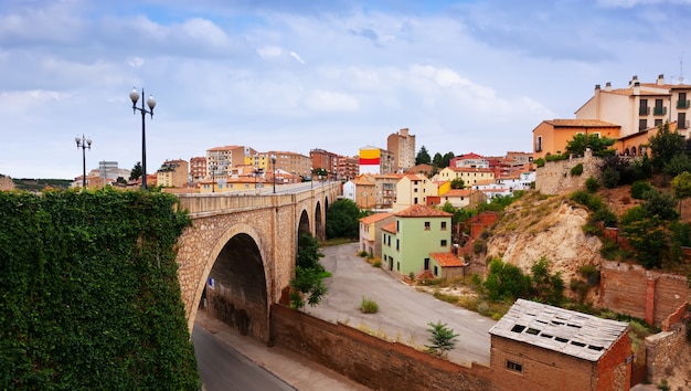 Free photo road and residence district in teruel