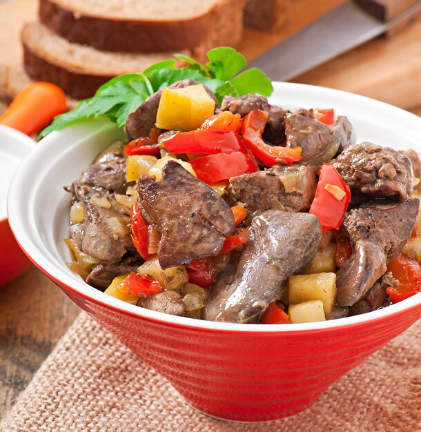 Roast chicken liver with vegetables