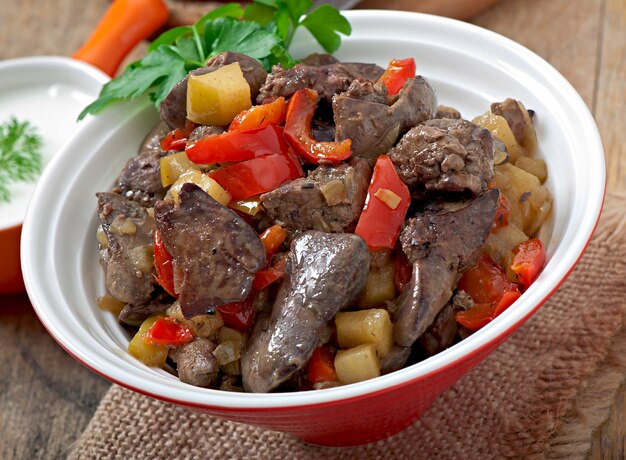 Roast chicken liver with vegetables