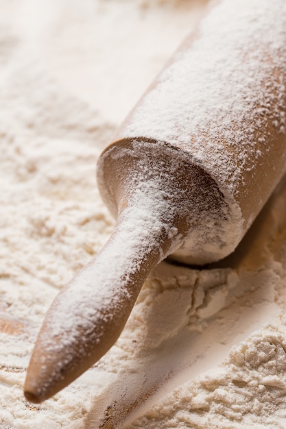 Rolling pin in the flour