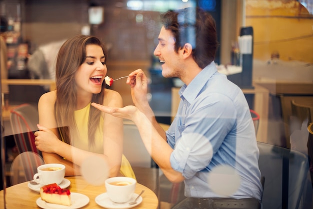 Romantic dating in a cafe