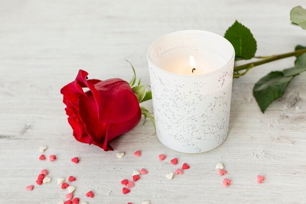 발렌타인 데이 장미와 촛불