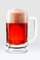 Бесплатное фото Роза разливное пиво png в макете кружки