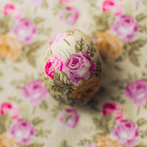 Rose ornamented Easter egg