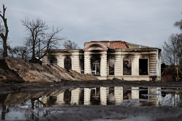 ウクライナでのロシアの戦争の建物を台無しに