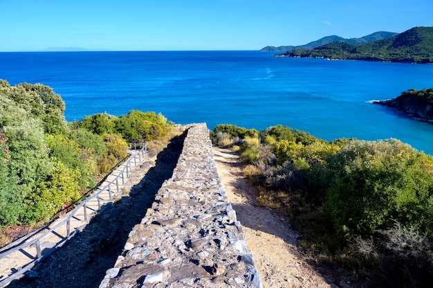 ギリシャのハルキディキにある古代スタゲイラ市の遺跡