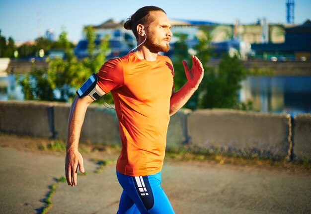 Runner excercising his body