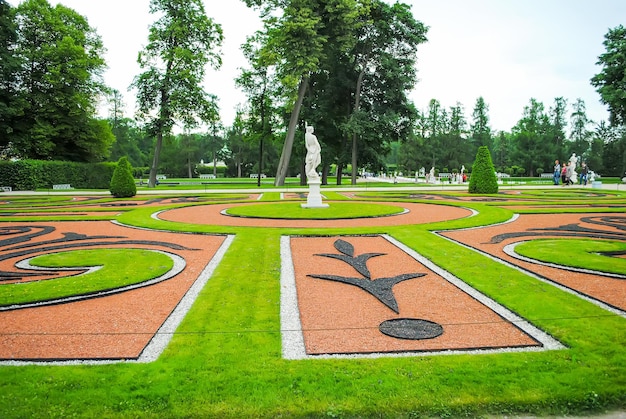 Russia, st. petersburg - june 23/13: in the tsarskoe selo the park was opened after the restoration. Premium Photo