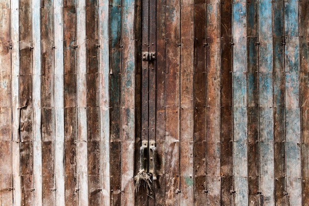 Free photo rusty door