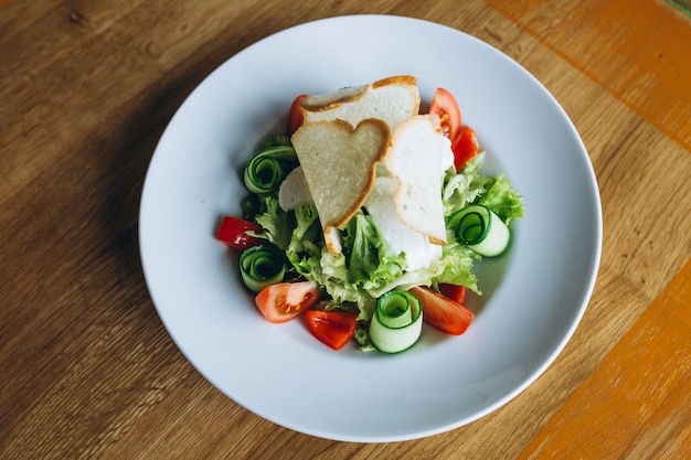 Salad with bread toast