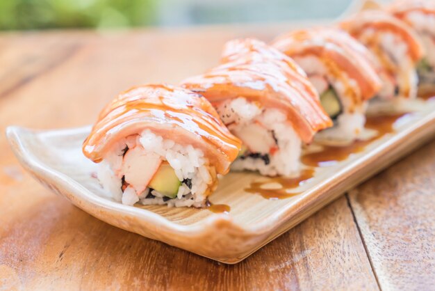 salmon burned maki with teriyaki sauce