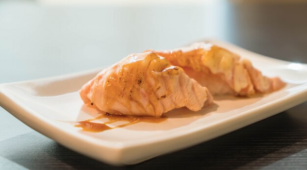 salmon burned mayo nigiri