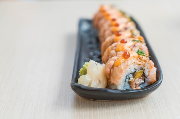 salmon roll