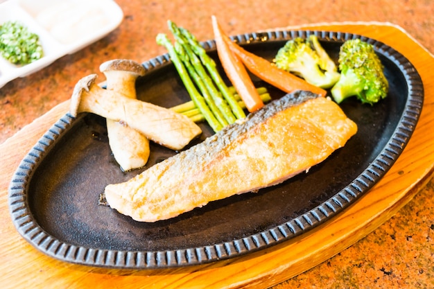 Free photo salmon steak