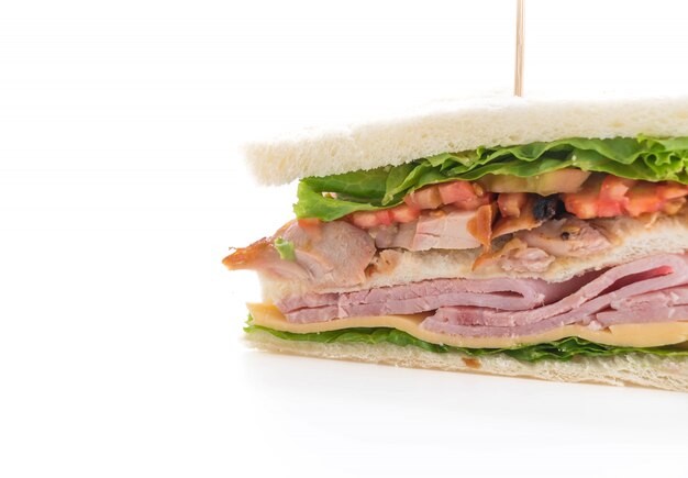 Сэндвич на белом фоне