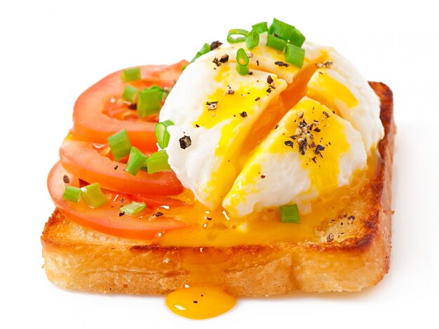 Sandwich with poached egg