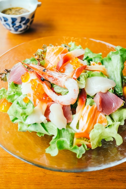 Sashimi salad