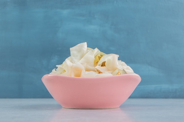 Free photo sauerkraut salad in a bowl