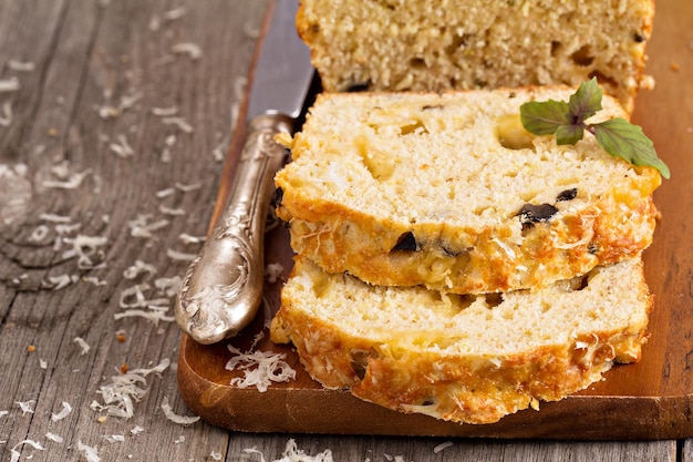 Free photo savoury loaf cake