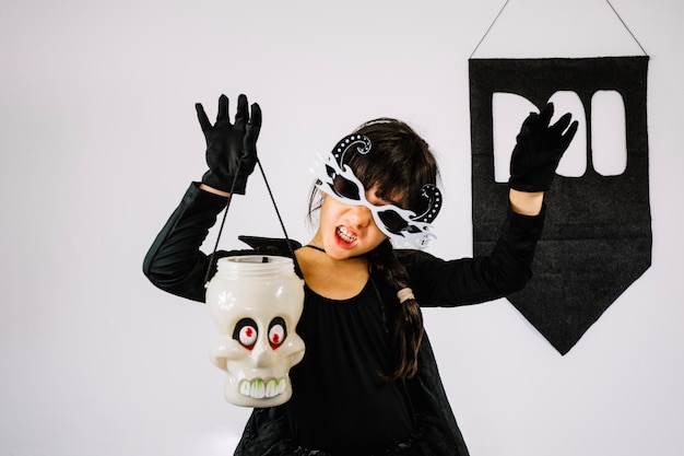 Free photo scary girl in halloween costume