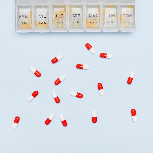 Scattered capsules and pill organizer