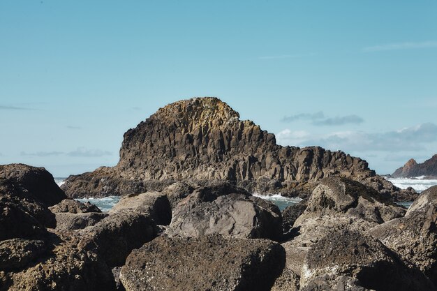 Scenery of rocks at the coastline of the Pacific Northwest in Cannon Beach, Oregon