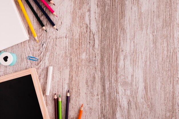 School set for drawing on desk