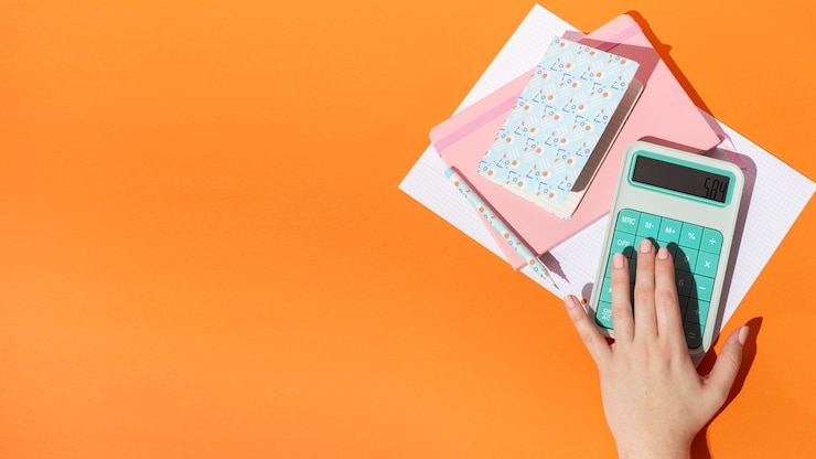 Free Photo school supplies arrangement on the table