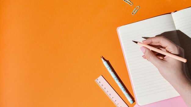 School supplies on the table composition