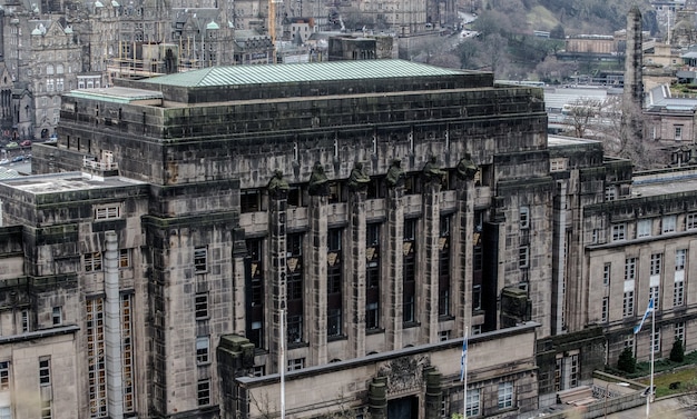 Foto gratuita il parlamento scozzese visto da calton hill