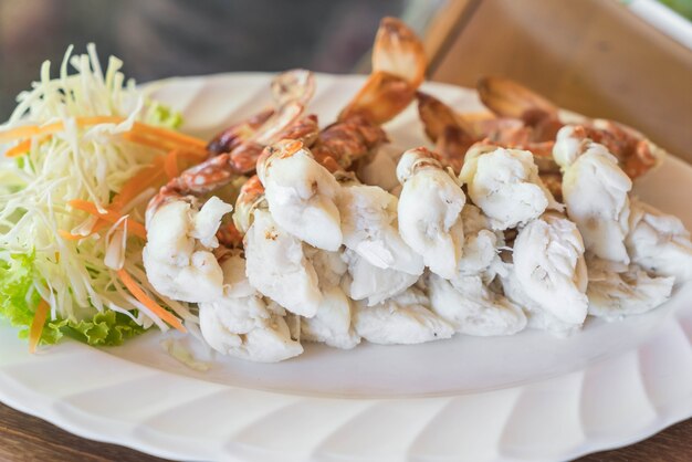 カニやスズキの海の食べ物