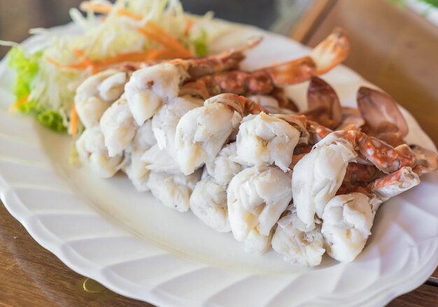 カニやスズキの海の食べ物