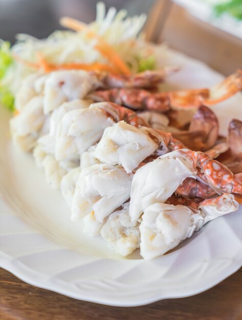 カニやスズキの海の食べ物