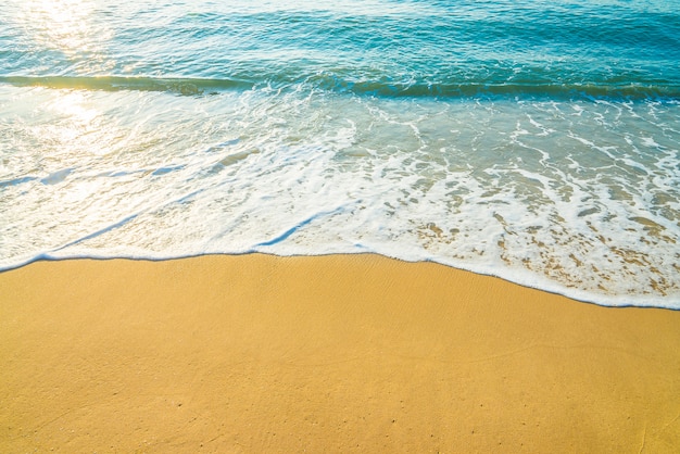 Бесплатное фото Волна морского пляжа
