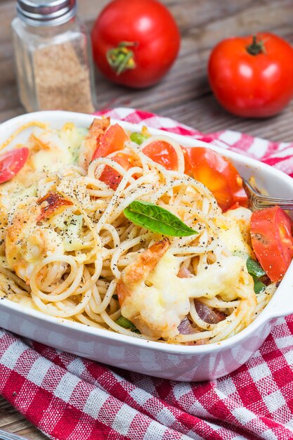 Foto gratuita pasta di mare, gamberi