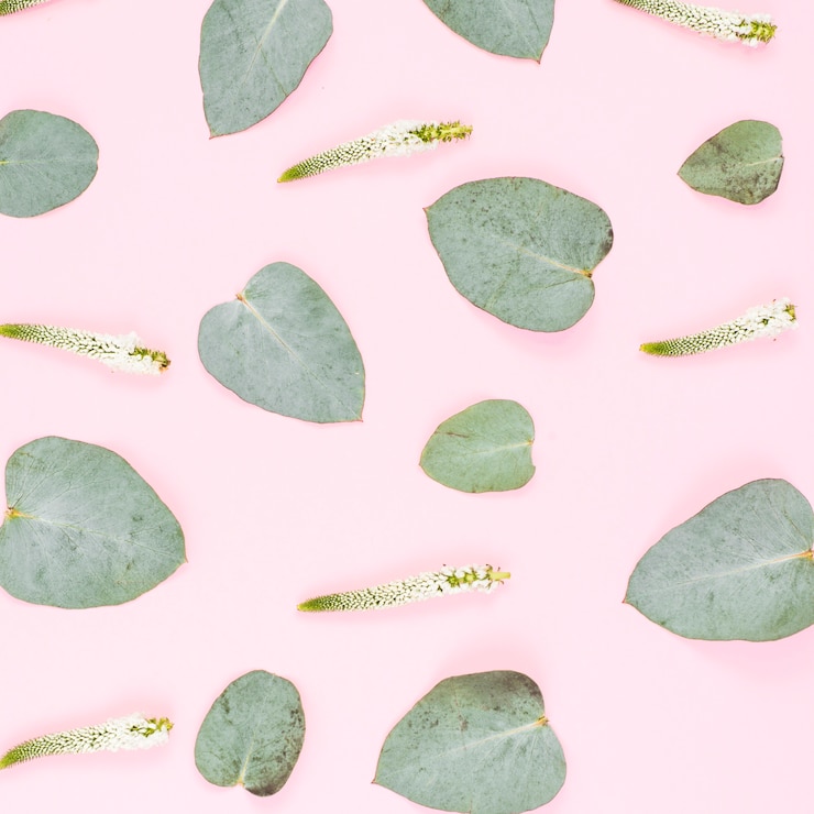 Free Photo seamless pattern of leaves with veronica flowers on pink background