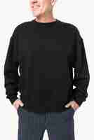 Free photo senior man wearing black sweater close-up