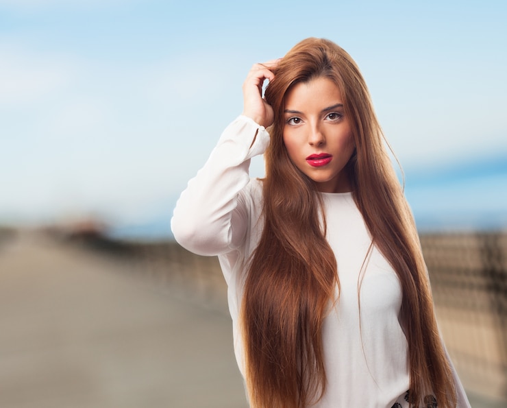 Free Photo sensuality young brunette skin straight