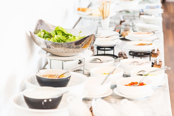 무료 Photo 건강한 사람들에게 맛있는 고기 서비스