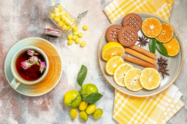 Lengkapi keseruan bersama keluarga dengan snack dan minuman setelah spa day.
