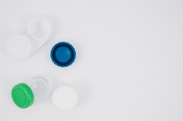 Sets of contact lenses with copyspace