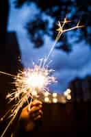 Foto gratuita sparkler splendente