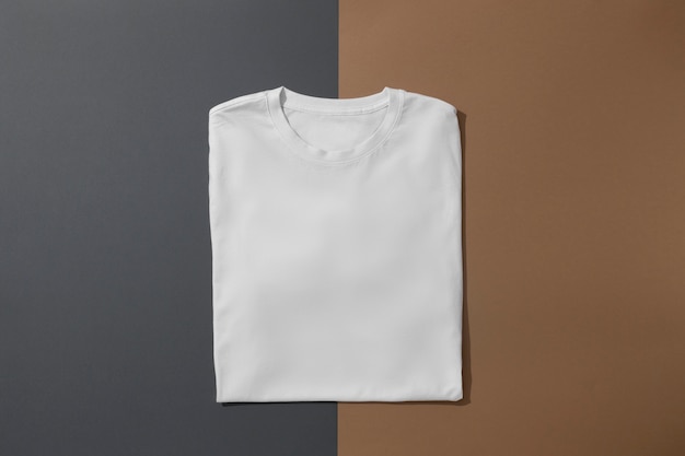 Free photo shirt mockup concept with plain clothing