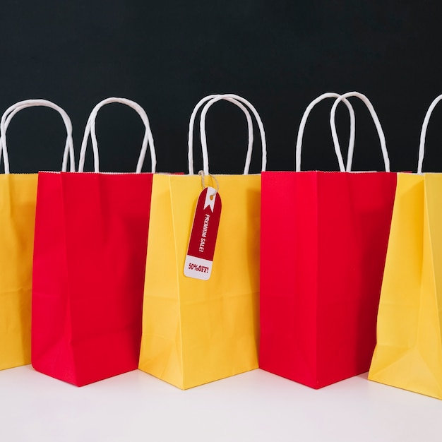 Free photo shopping bag composition for black friday