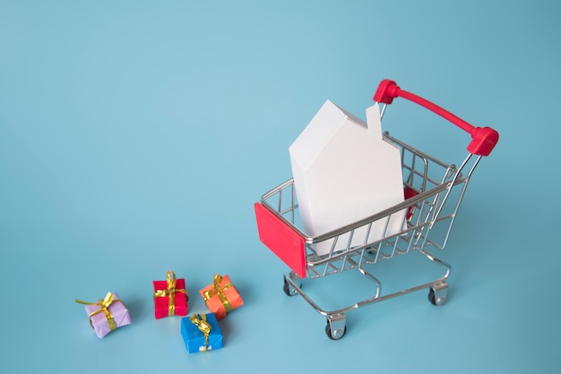 Shopping cart miniature with mini presents