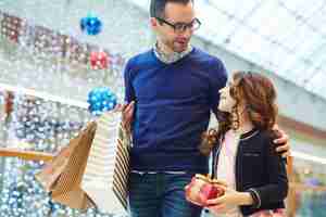 Foto gratuita shopping con la figlia