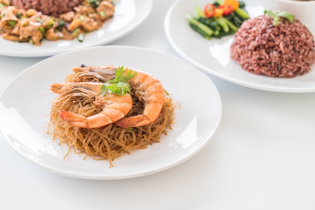 Shrimp potted with vermicelli